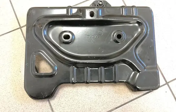 Mercedes-Benz E W212 Battery tray A2126200118