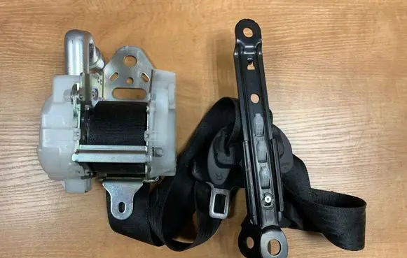 Lexus RX 450H Front seatbelt