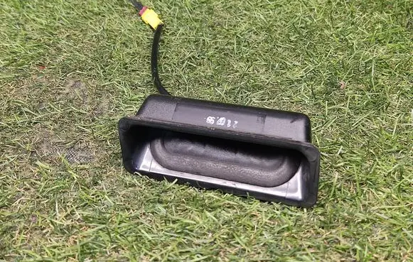 BMW 5 E39 Tailgate/trunk/boot exterior handle 8168035