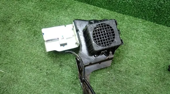 Nissan Juke II F16 Other exterior part 285N76PA0A