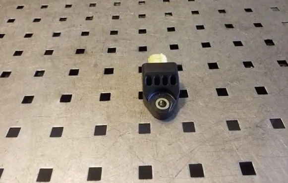 Subaru Legacy Airbag deployment crash/impact sensor 98237AG020