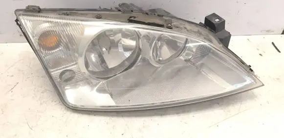 Ford Mondeo Mk III Headlight/headlamp 1S7113005AJ 0301174202