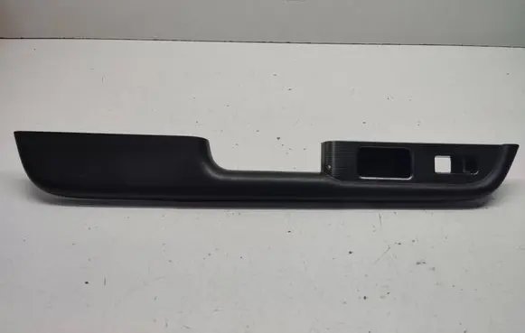 Nissan X-Trail T30 Front door window switch trim 809498H300 80948H300