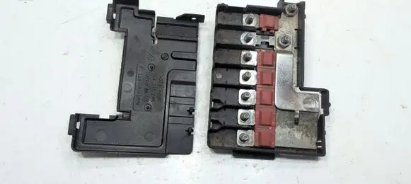 Audi A1 Fuse module 6R0937550A