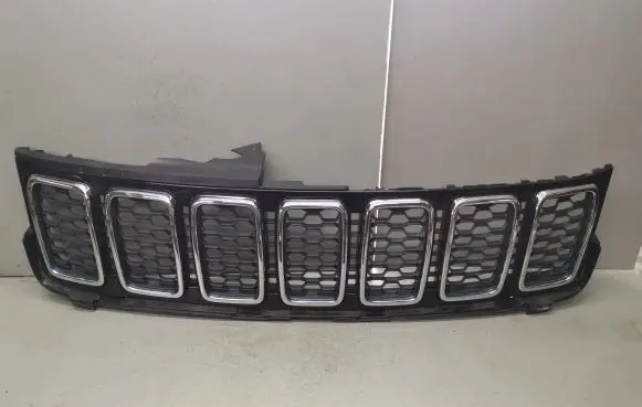 Jeep Grand Cherokee Front bumper upper radiator grill 68258419AA