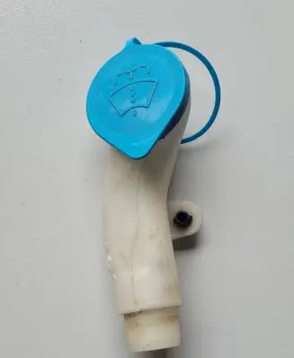 Honda CR-V Window washer liquid tank fill tube 