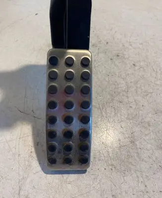 Mercedes-Benz GLE (W166 - C292) Accelerator throttle pedal A2923000100 6PV93396663