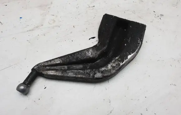 Mercedes-Benz C W204 Engine mounting bracket A6460160238
