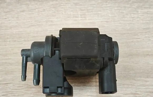Audi A6 C7 Turbo solenoid valve 059906627L
