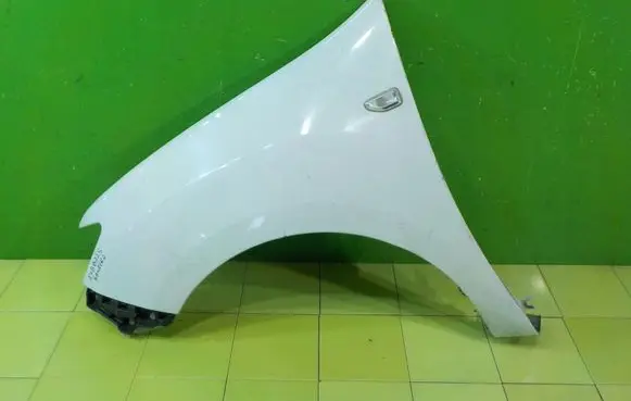 Dacia Sandero II Fender PRZOD LEWY