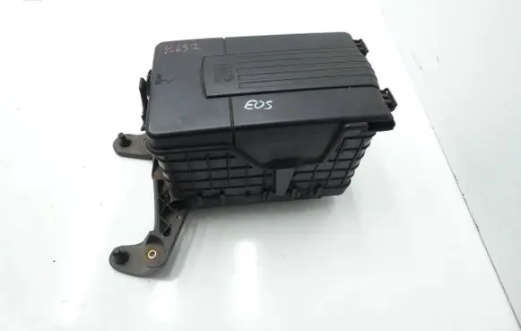 Volkswagen Eos Battery box tray 1K0915333C