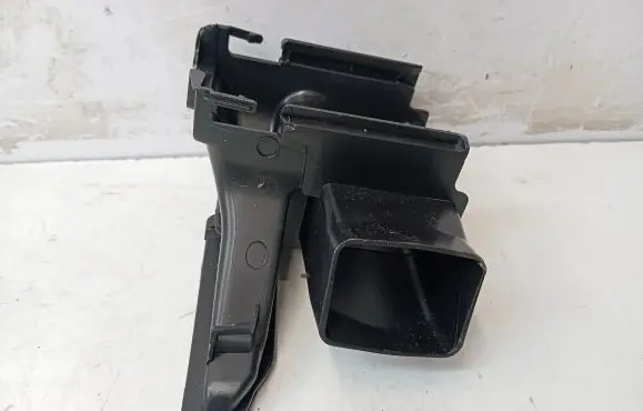 Peugeot 5008 II Cabin air duct channel 9811133480