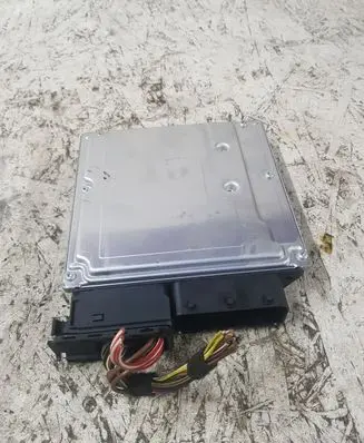 BMW 1 E81 E87 Engine control unit/module 7799854