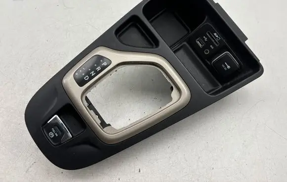 Jeep Cherokee Gear shifter surround trim plastic 1UJ61DX9AC 20163938300 071633365