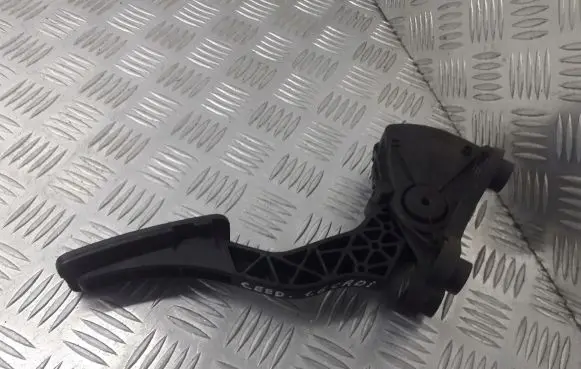 KIA Ceed Accelerator pedal position sensor 32700-XXXXX