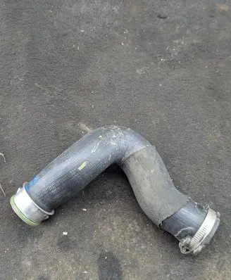 Audi Q7 4L Intercooler hose/pipe 7L6145738A