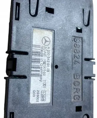 Mercedes-Benz SL R230 Parking PDC sensor display screen A2305420323