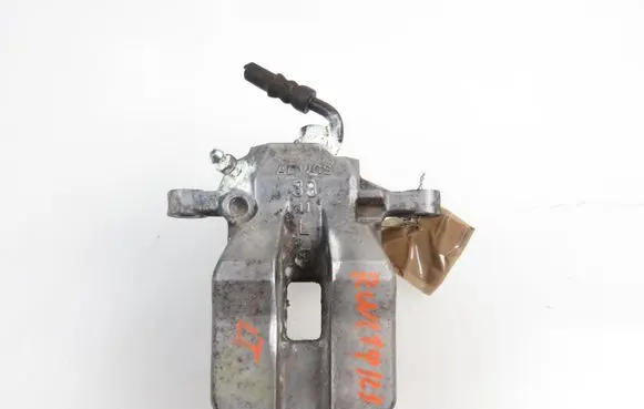 Toyota RAV 4 (XA30) Rear brake caliper 
