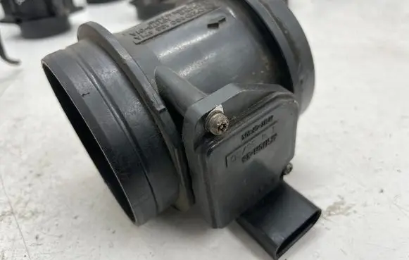 Audi A6 S6 C6 4F Mass air flow meter 06C133471A