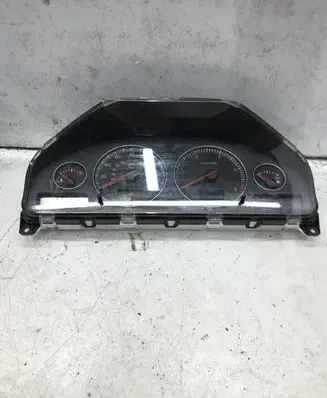 Volvo XC90 Speedometer (instrument cluster) 8691648
