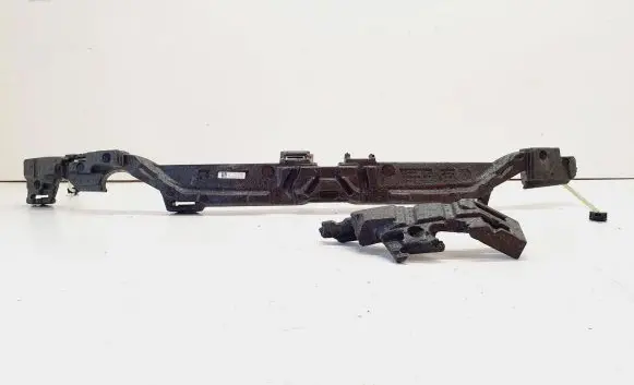 BMW 2 Active Tourer U06 Front bumper foam support bar 