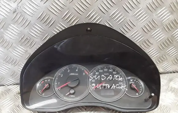 Subaru Outback Speedometer (instrument cluster) 85002AG01