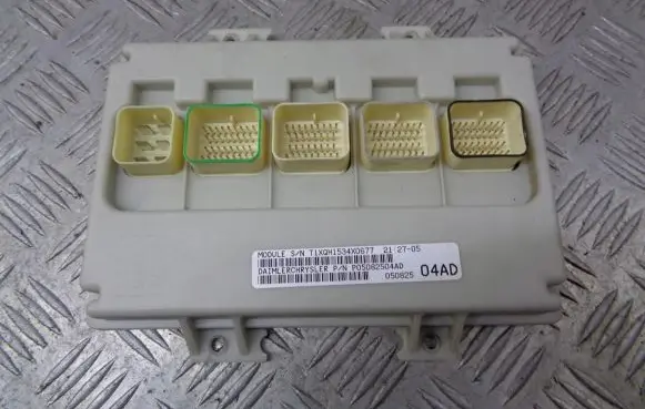 Chrysler Grand Voyager IV Central body control module P05082504AD