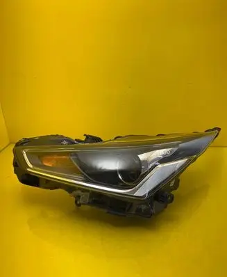 Toyota Aygo AB40 Headlight/headlamp 0H-27