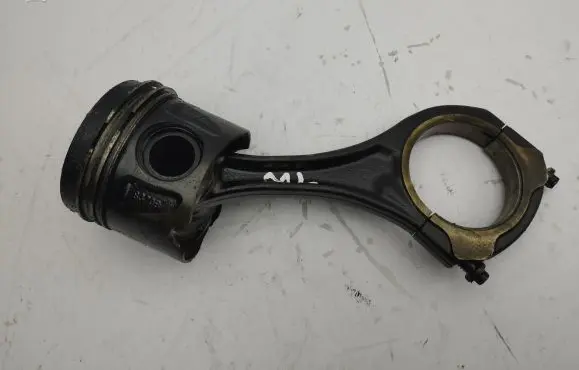Mercedes-Benz ML W164 Piston with connecting rod