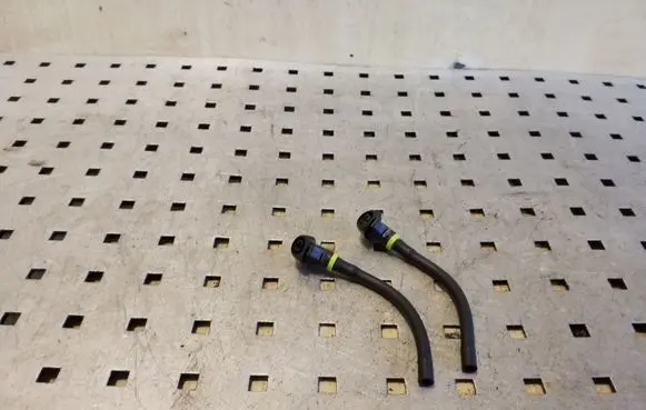 Subaru XV Windshield washer spray nozzle 21372