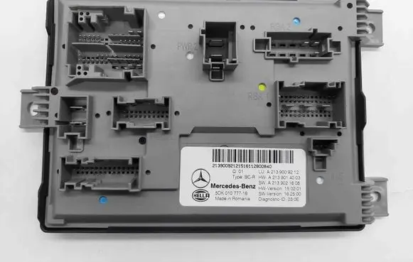 Mercedes-Benz E W213 Central body control module A2139009212 A2139014003