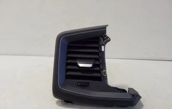 Audi A1 Dash center air vent grill 82C820902A
