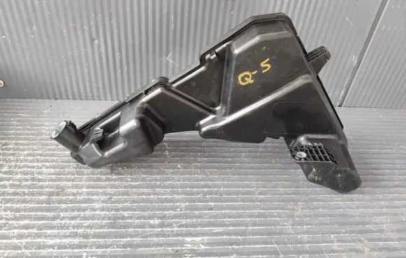 Audi Q5 SQ5 FY Windshield washer fluid reservoir/tank 80A955451B 80A955451C