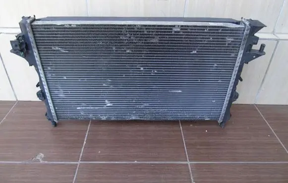 Renault Espace - Grand espace IV Coolant radiator 8200302463A