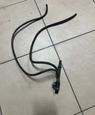 BMW 7 G11 G12 Vacuum line/pipe/hose 8513330