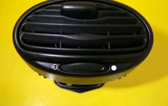 Ford Focus Dashboard side air vent grill/cover trim 98AB19893BJW