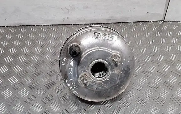 BMW 7 E65 E66 Brake booster 6753817