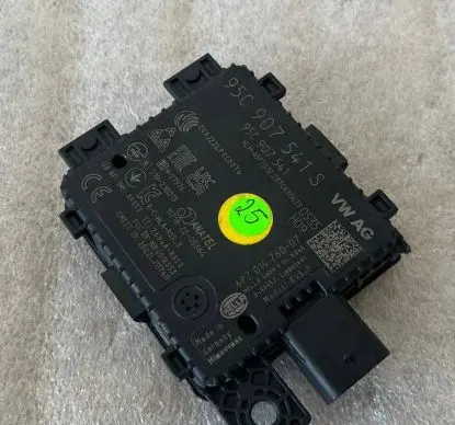 Audi Q6 e-tron Distronic sensor radar 95C907541S