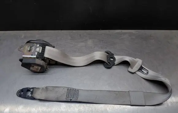Audi A8 S8 D3 4E Front seatbelt 601782800