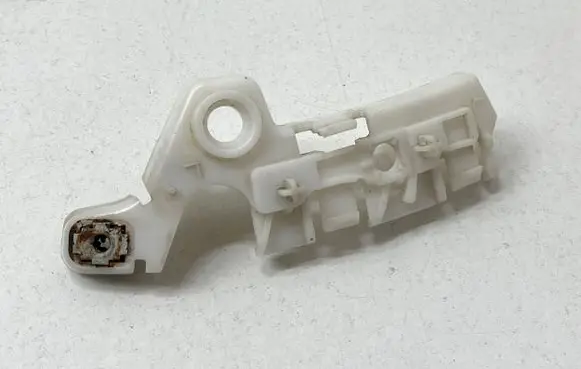 Renault Megane III Front bumper mounting bracket 620940274R