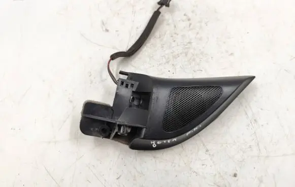 Volkswagen Jetta V Front door high frequency speaker