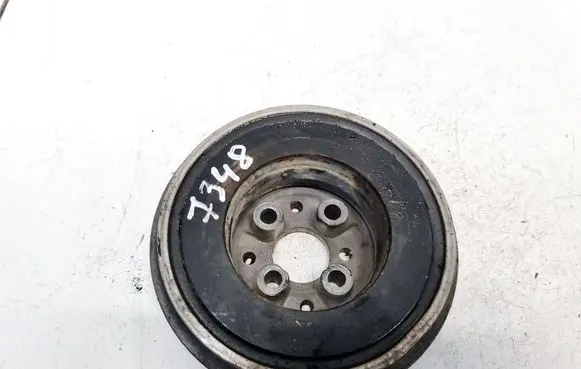 Volkswagen Golf IV Crankshaft pulley 038105243