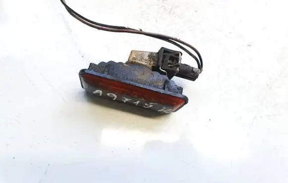 Volkswagen Golf III Front fender indicator light 1h0949117a