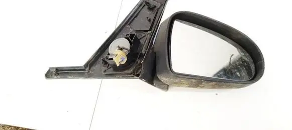 Mitsubishi Colt Front door electric wing mirror E9024259
