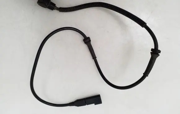Ford Mondeo MK II ABS brake wheel speed sensor 93BB2B372AH