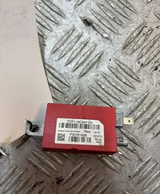 Volvo S60 Aerial antenna amplifier 7CP118C847EA P30761698 20130116