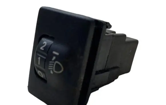 Toyota Avensis T270 Headlight level height control switch 8415202040