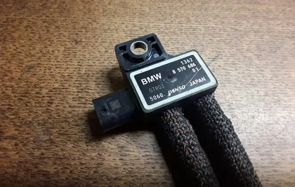 BMW 1 F20 F21 Air pressure sensor 0035427118