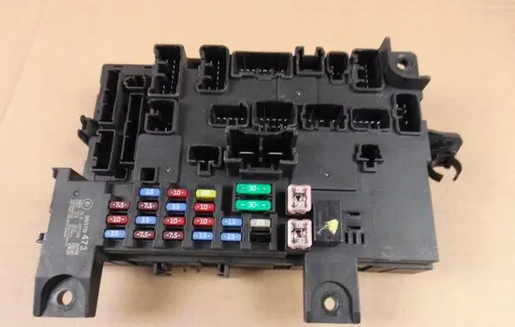 Mitsubishi Eclipse Cross Fuse module 8637B473