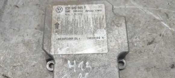 Volkswagen Golf IV Airbag control unit/module 1C0909605F